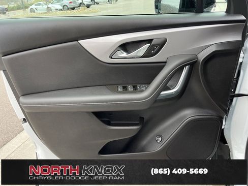 Used 2024 Chevrolet Blazer LT image 5