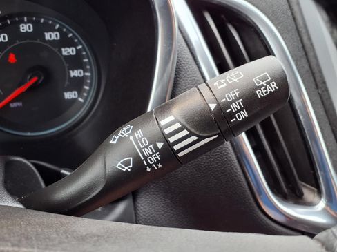 Used 2019 Chevrolet Equinox LT w/ Driver Convenience Package FWD image 20