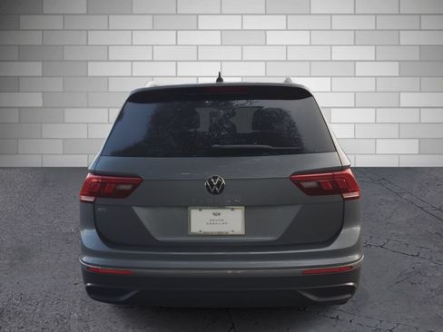 Used 2023 Volkswagen Tiguan SE FWD image 4