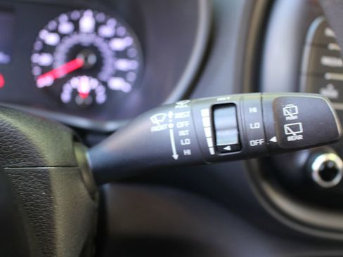 Used 2020 Kia Soul S image 34