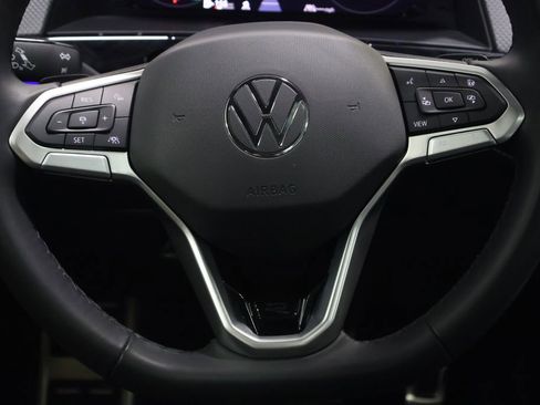 Used 2024 Volkswagen Atlas Cross Sport SEL Premium R-Line image 17