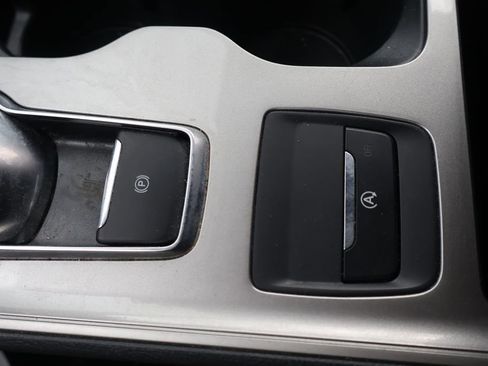 Used 2024 Ford Edge SEL AWD/4WD image 30