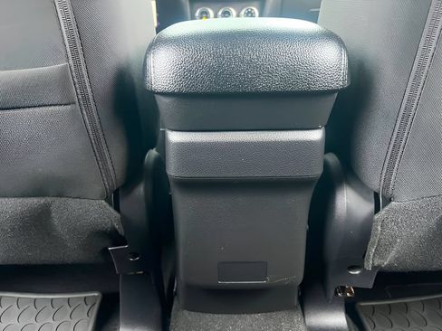 Used 2024 Mitsubishi Outlander Sport AWD image 16