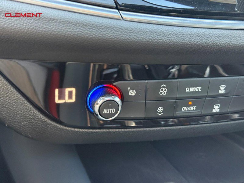 Used 2023 Buick Enclave Essence w/ Experience Buick Package FWD image 28