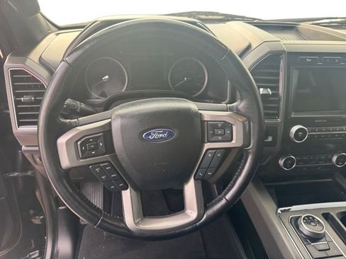 Used 2021 Ford Expedition XLT image 12