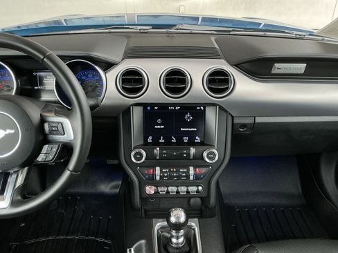 Used 2019 Ford Mustang Premium image 9