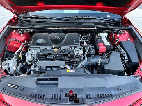 Used 2021 Toyota Camry XSE FWD image 29