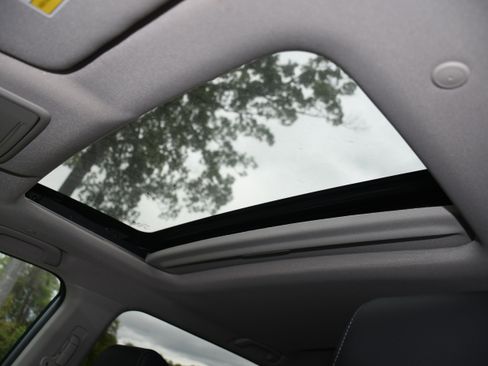 Used 2023 Honda CR-V EX-L image 7