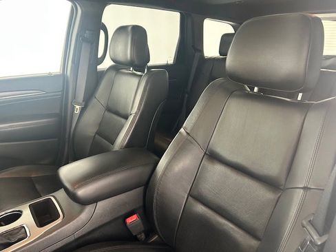 Used 2020 Jeep Grand Cherokee Limited w/ Luxury Group II RWD image 12