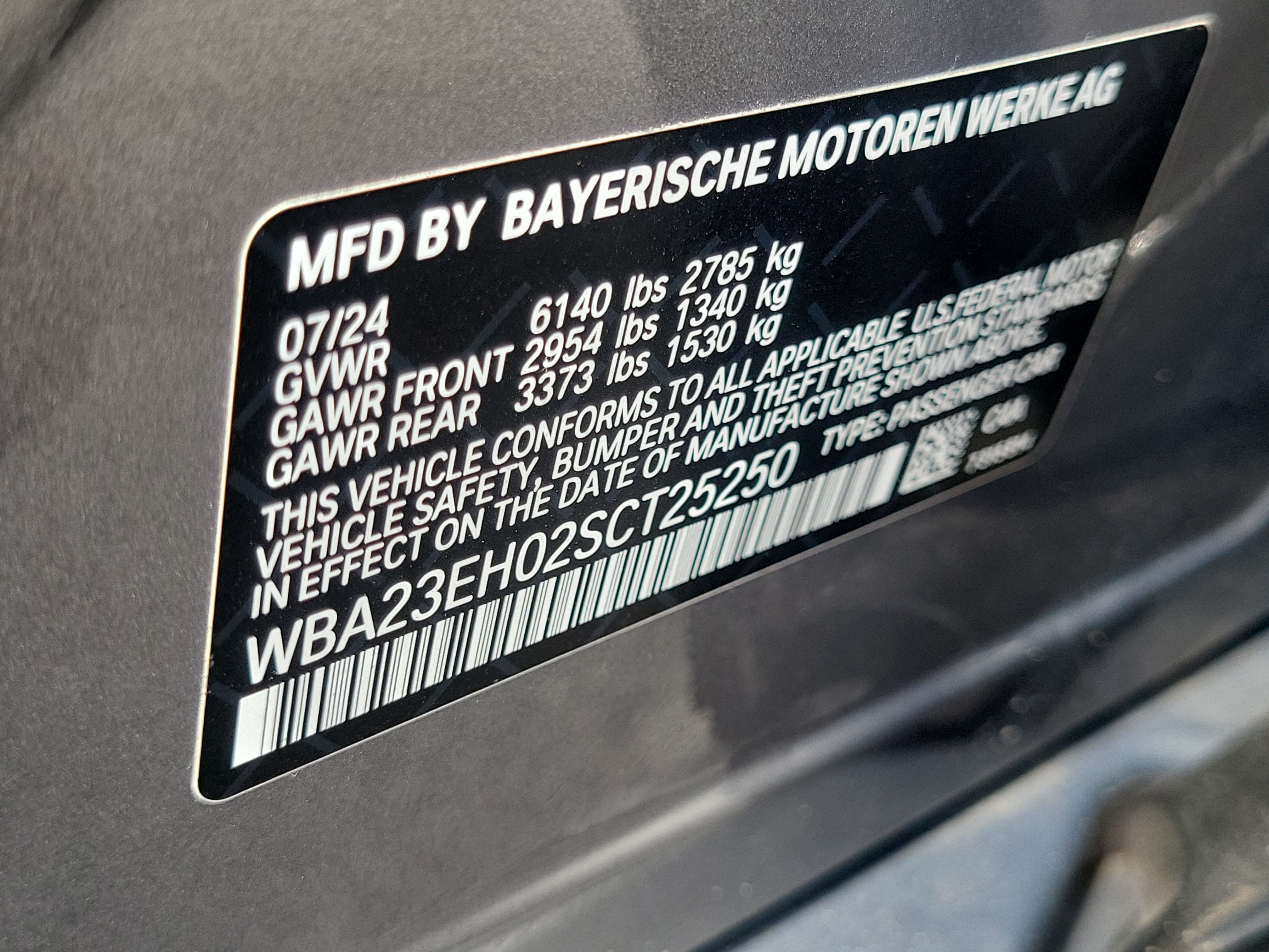 Used 2025 BMW 740i w/ Premium Package RWD image 10