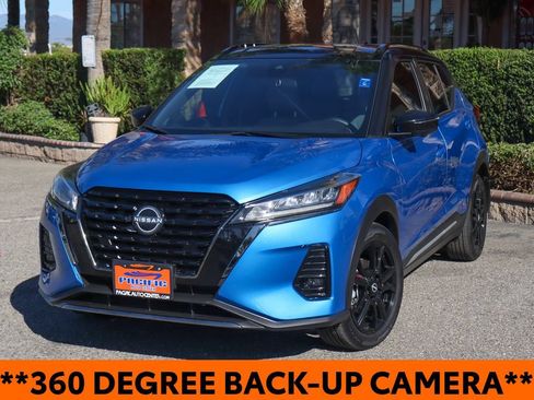 Used 2023 Nissan Kicks SR w/ SR Premium Package FWD image 4