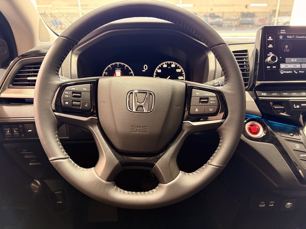 New 2027 Honda Odyssey Touring image 12
