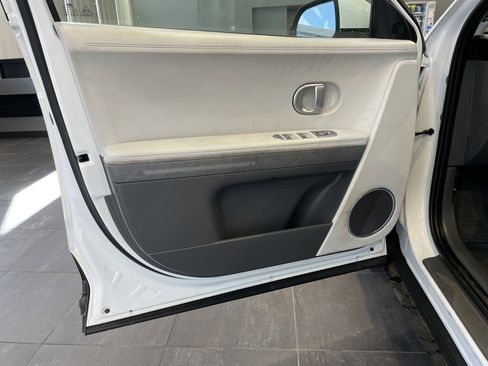 Used 2023 Hyundai Ioniq 5 SEL image 14