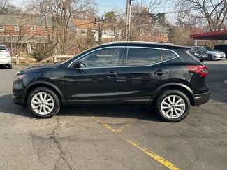 Used 2020 Nissan Rogue Sport SV video 2