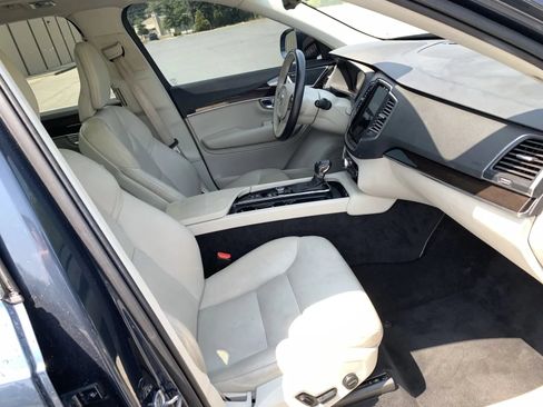 Used 2019 Volvo XC90 T5 Momentum w/ Protection Package Premier AWD/4WD image 30