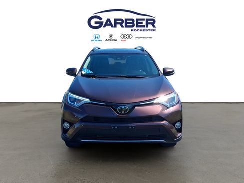 Used 2018 Toyota RAV4 Limited w/ Carpet Mat Package AWD/4WD image 6