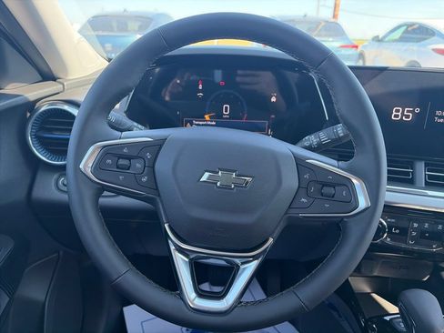 New 2026 Chevrolet Trax LT w/ Driver Confidence Package FWD image 15