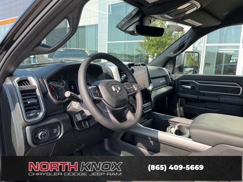 New 2025 RAM 3500 Big Horn image 6