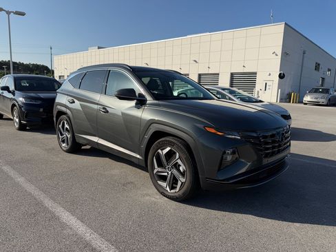 Used 2022 Hyundai Tucson Limited FWD image 3