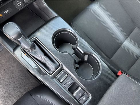 Used 2024 Honda Civic Sport image 28