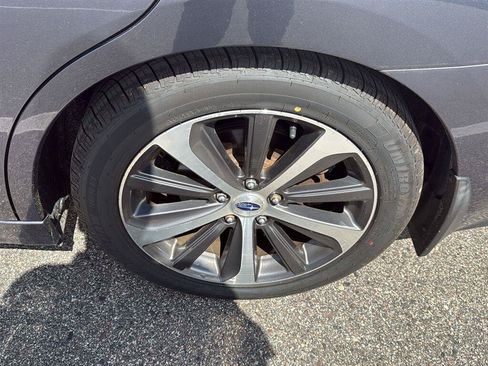 Used 2015 Subaru Legacy 2.5i Limited AWD/4WD image 11