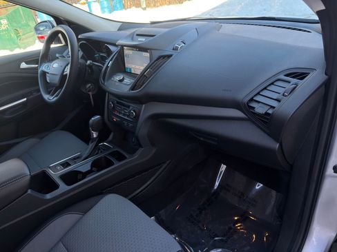 Used 2017 Ford Escape SE w/ Equipment Group 201A image 12