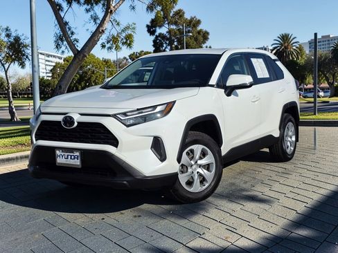 Used 2023 Toyota RAV4 LE image 2