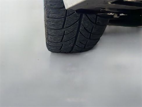 Used 2017 Toyota Camry XSE image 39