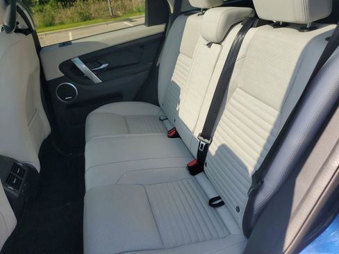 Certified 2023 Land Rover Discovery Sport S AWD/4WD image 34