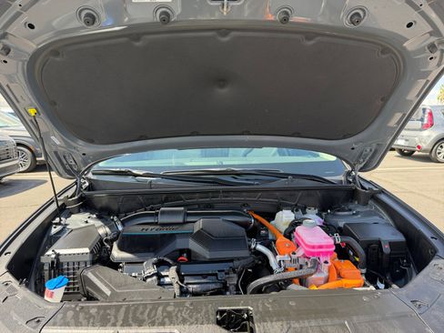 Certified 2025 Hyundai Tucson SEL AWD/4WD image 19