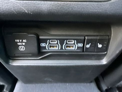 Used 2023 Jeep Grand Cherokee 4WD 4xe image 15