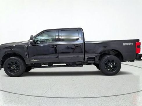 Used 2023 Ford F250 XLT w/ Black Appearance Package AWD/4WD image 5