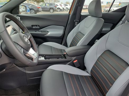 New 2024 Nissan Kicks SR w/ SR Premium Package image 19