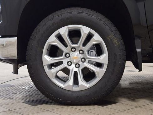 New 2026 Chevrolet Silverado 1500 LTZ w/ LTZ Premium Package AWD/4WD image 28