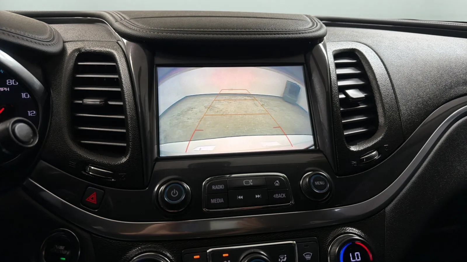 Used 2019 Chevrolet Impala LT FWD image 14