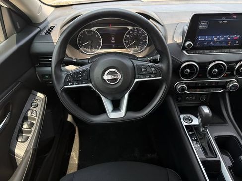 Used 2024 Nissan Sentra SV FWD image 15