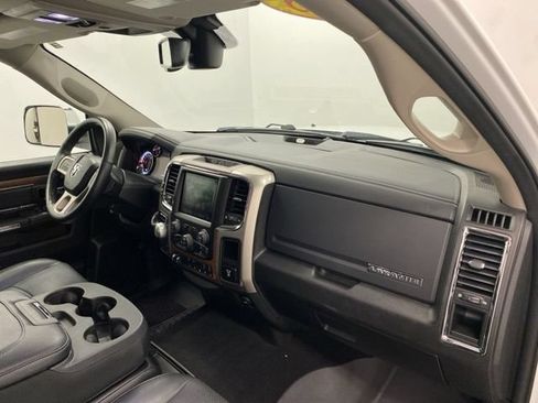 Used 2018 RAM 1500 Laramie AWD/4WD image 24