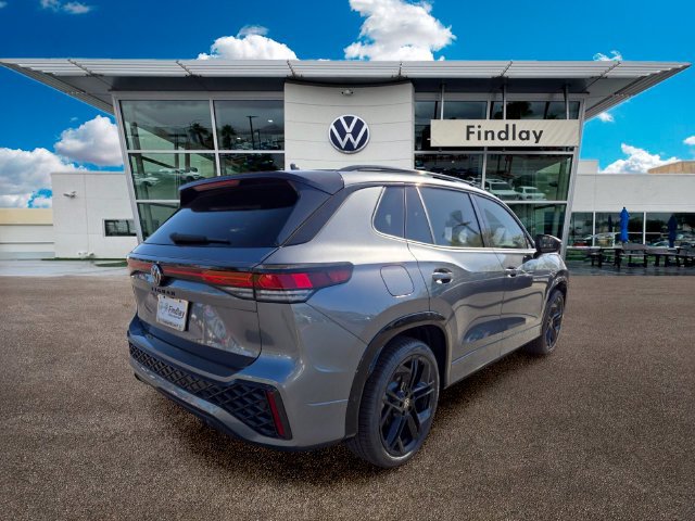 New 2026 Volkswagen Tiguan SE R-Line FWD image 4