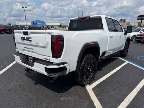 Used 2026 GMC Sierra 2500 AT4 w/ AT4 Premium Plus Package AWD/4WD image 5