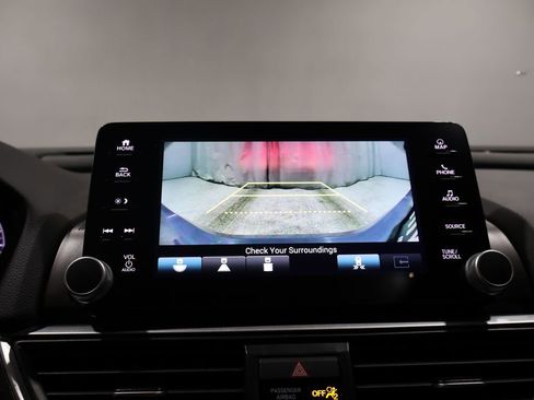Used 2022 Honda Accord Touring image 28