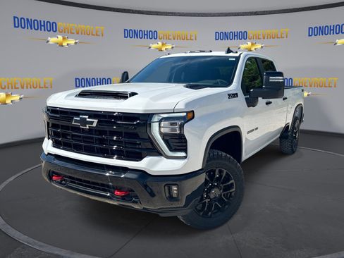 New 2026 Chevrolet Silverado 2500 LT w/ Trail Boss Package AWD/4WD image 1