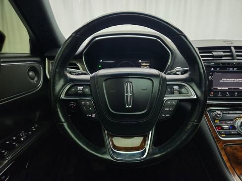 Used 2018 Lincoln Continental Reserve image 14