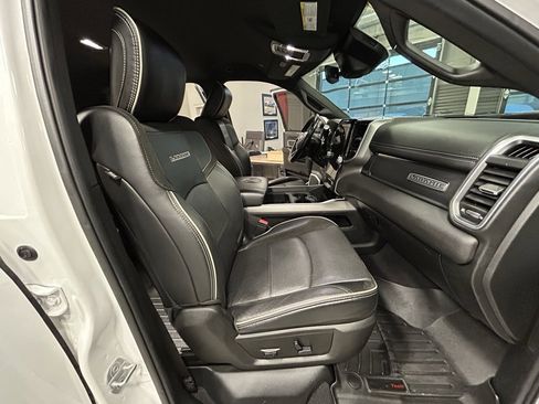 Used 2020 RAM 3500 Laramie image 45