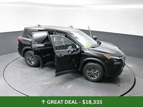 Used 2024 Nissan Rogue S image 37