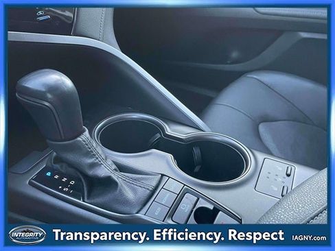 Used 2021 Toyota Camry XSE image 31