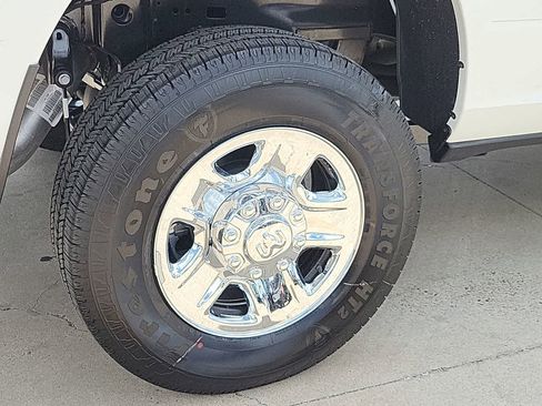 New 2026 RAM 2500 Tradesman AWD/4WD image 16