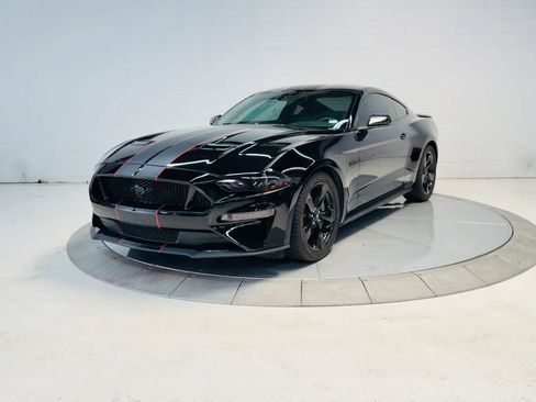 Used 2021 Ford Mustang GT Premium w/ Black Accent Package RWD image 3
