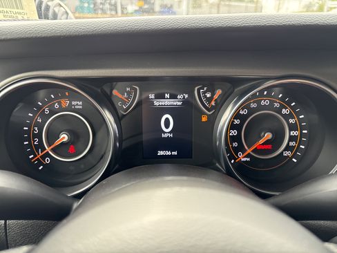 Certified 2023 Jeep Gladiator Sport image 25