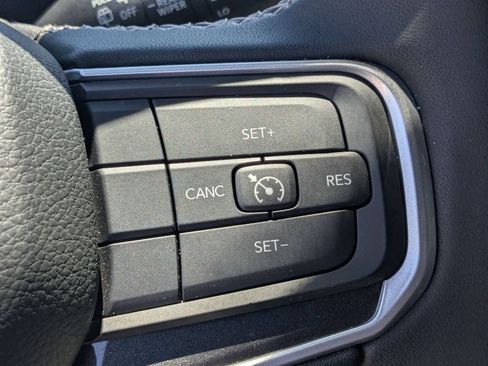 Used 2024 Jeep Wagoneer 4WD image 17