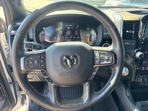 Used 2025 RAM 1500 Limited w/ Body Color Bumper Group AWD/4WD image 17